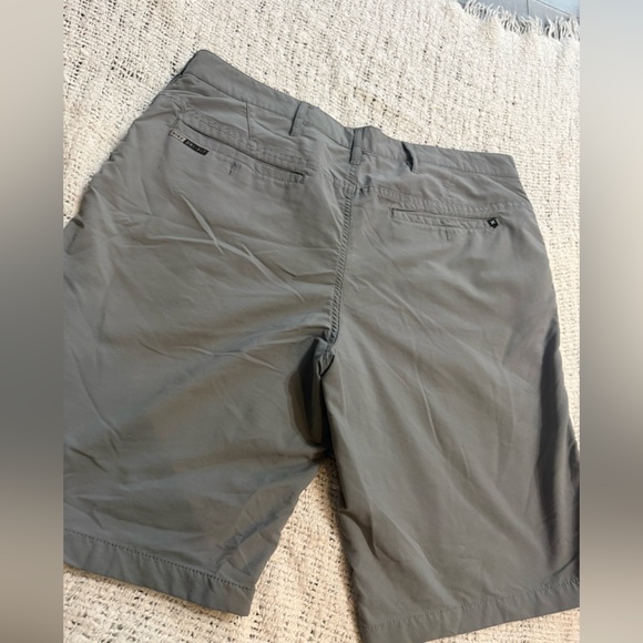 Hurley Men’s Shorts Dri Fit Nike NEW with pockets and button up - Picture 3 of 12